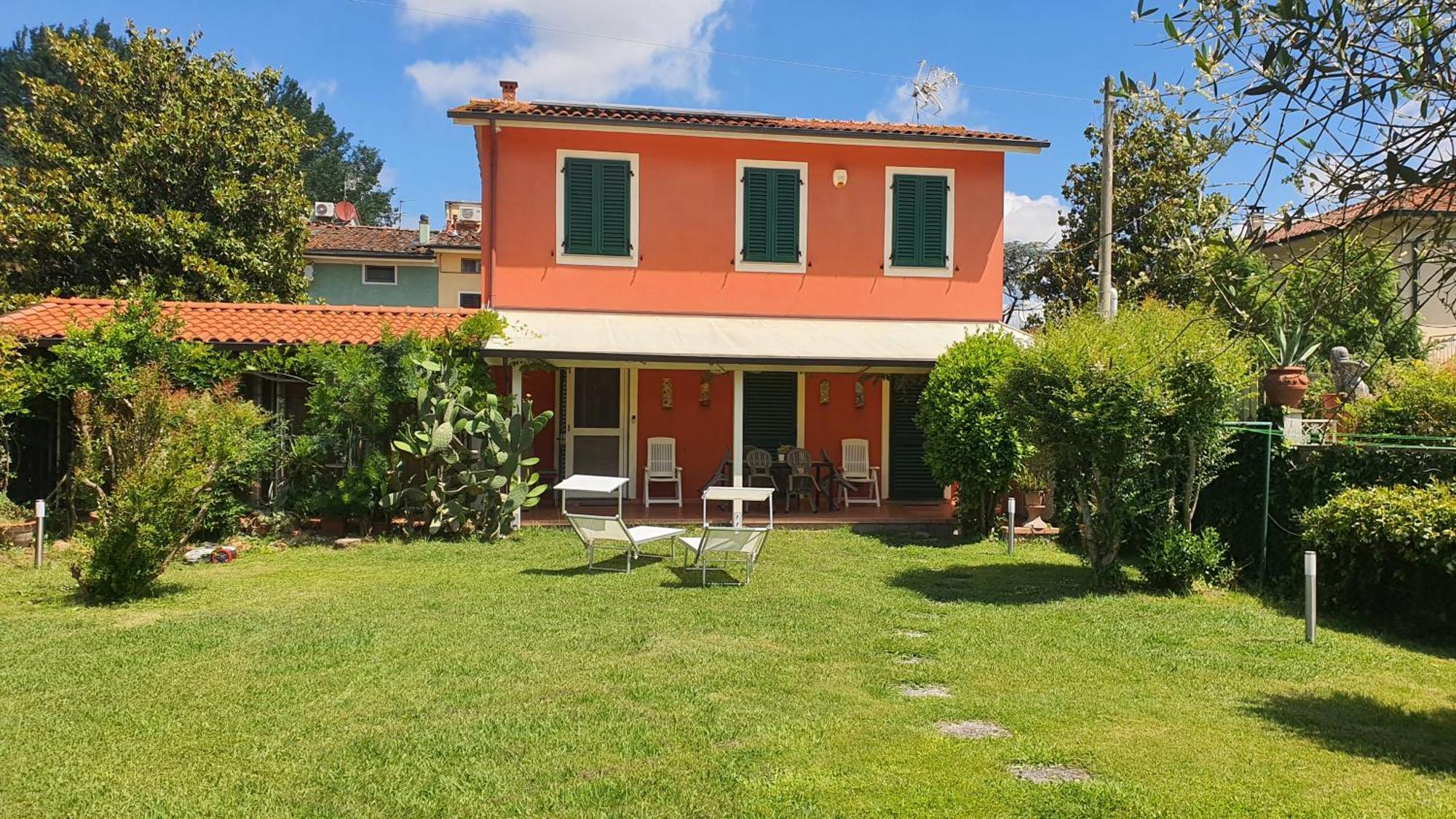 La Casa Delle Buone Letture Villa Lucca Exterior foto